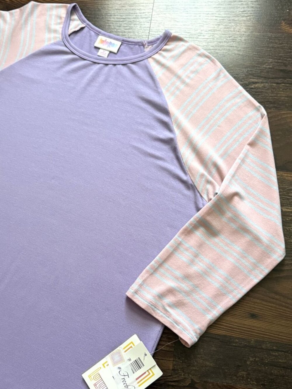 LulaRoe Randy Raglan Tee - NWT - Picture 5 of 8